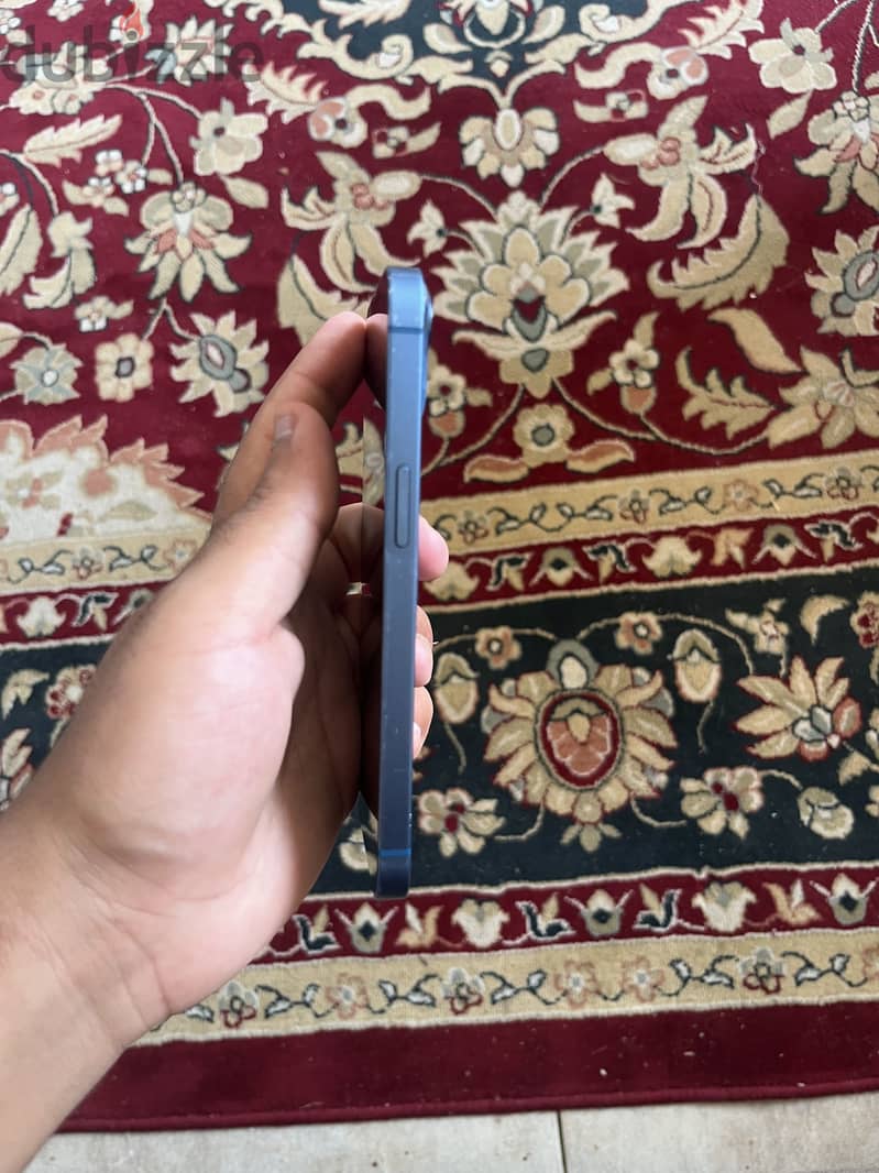Apple - iPhone 13 7