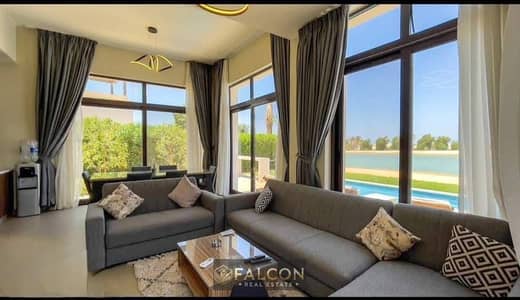 بخصم 22 % شاليه للبيع جاهز للمعاينه احدي مشروعات : Orascom Developments بفيو بانورامى على البحر للبيع بجوار مطار الغردقة و الجونه بـ قريه مكادى هايتس