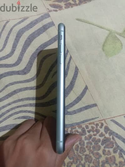 Apple - iPhone 11