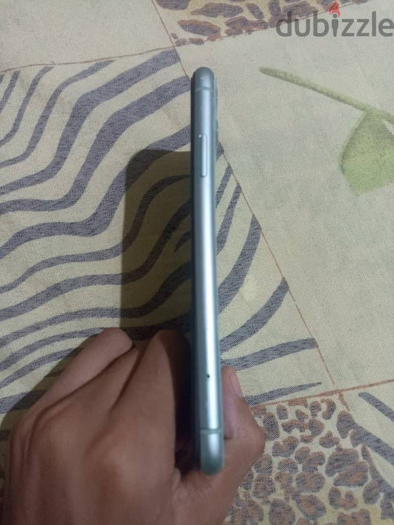 Apple - iPhone 11 2