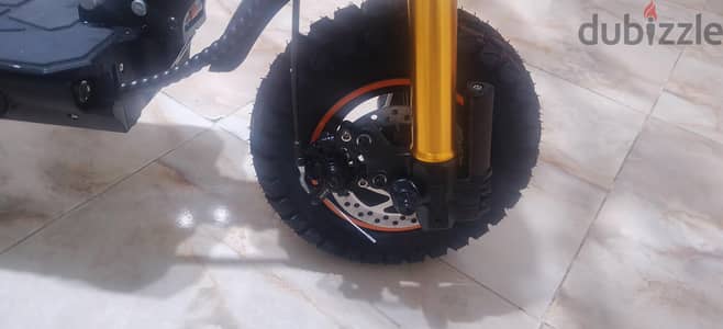 اسكوتر كهربائي