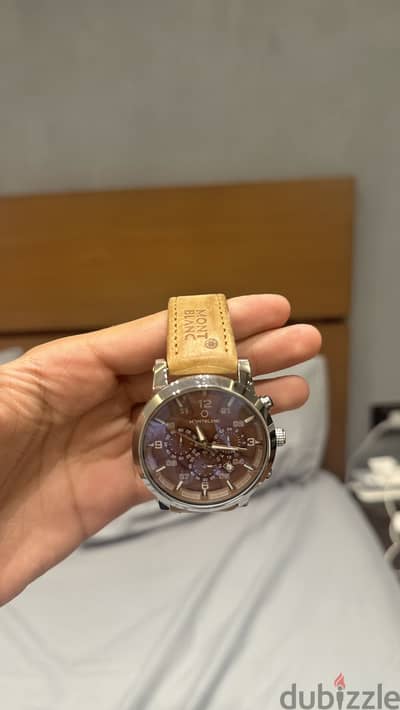 Mont blanc brown color