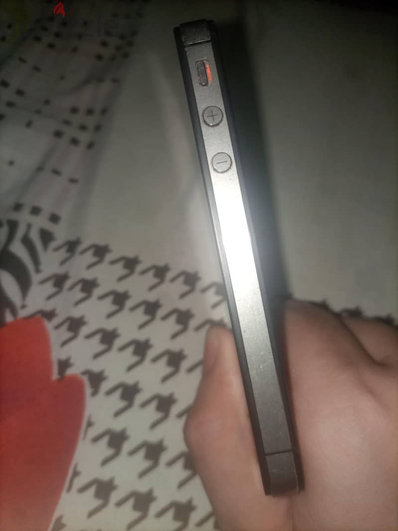 آبل - آيفون 4 اس 4