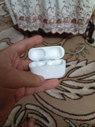​علبة شحن ايربودز برو 1 أصلية A2190