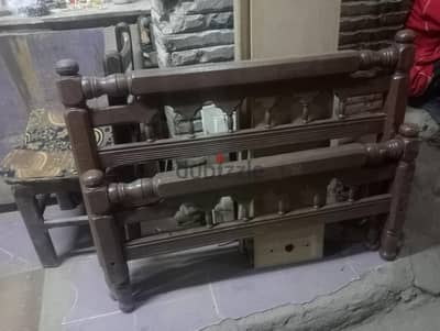 سرير متر وعشرين في متر و80 بدون موله