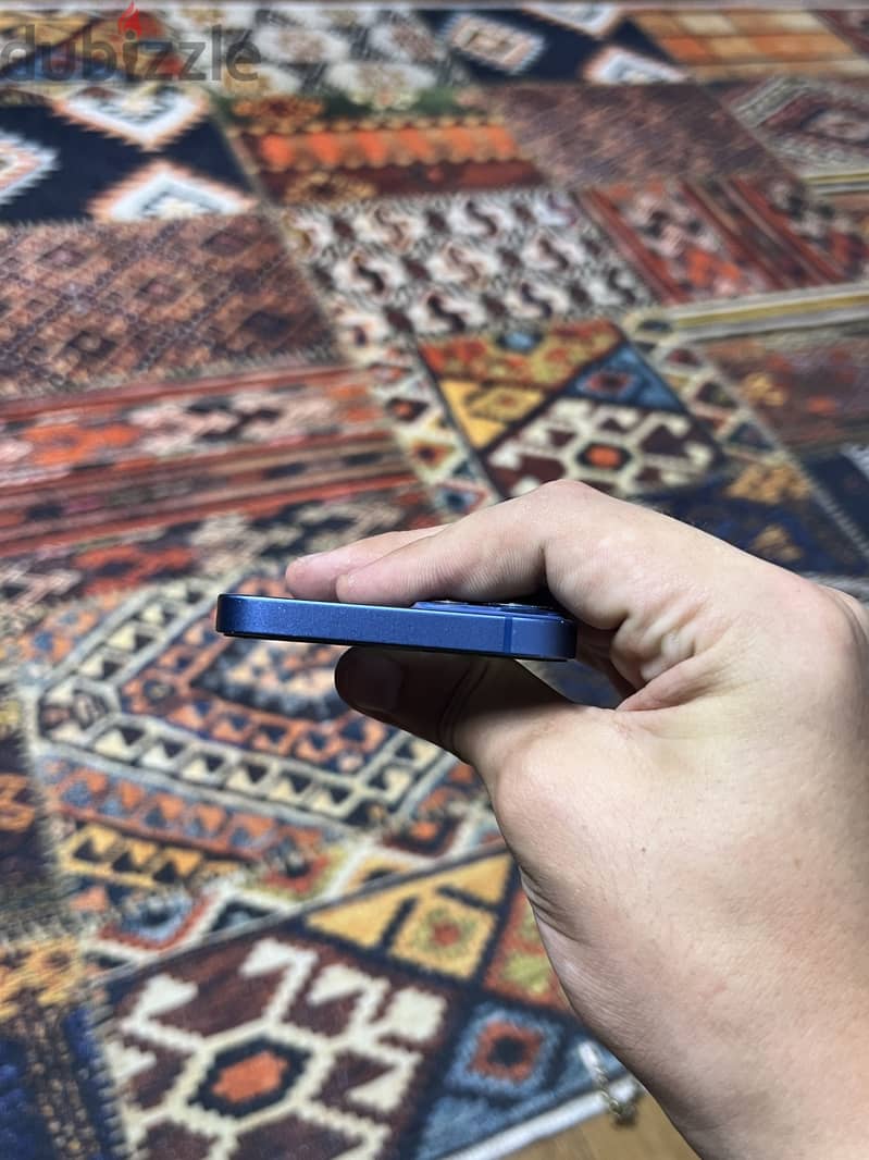 Apple - iPhone 13 2