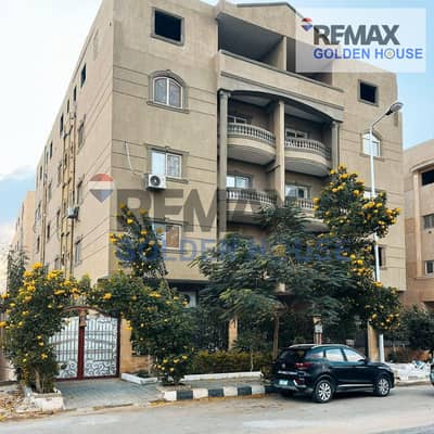 150 SQM apartment in Tulip District, 6th District, El Shorouk, 4th floor, north-facing, super lux finishing, 2 bedrooms, 2 bathrooms, elevator, garage