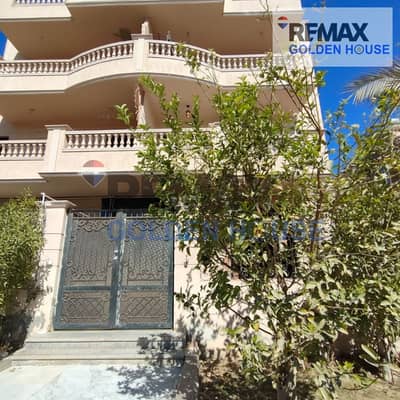 250 SQM ground-floor corner apartment in El Shorouk, 3-facing villa with views of El Shabab Road, the schools complex and a garden, 3 bedrooms includi 250 SQM ground-floor corner apartment in El Shorouk, 3-facing villa with views of El Shabab Road, the schools complex and a garden, 3 bedrooms includi