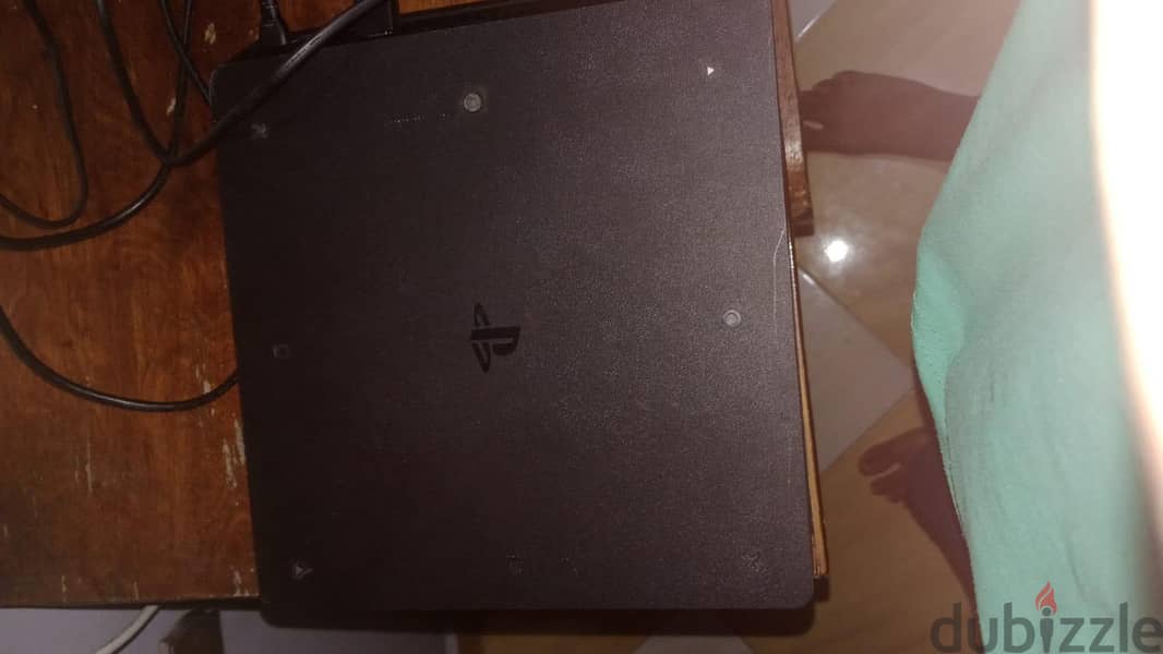 playstation 4 slim 4