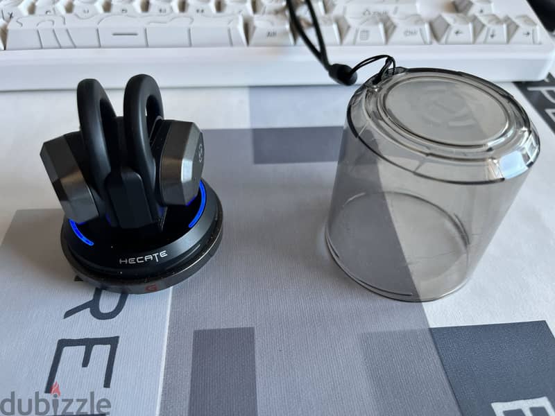 Gaming ear-hook Bluetooth headphones 7
