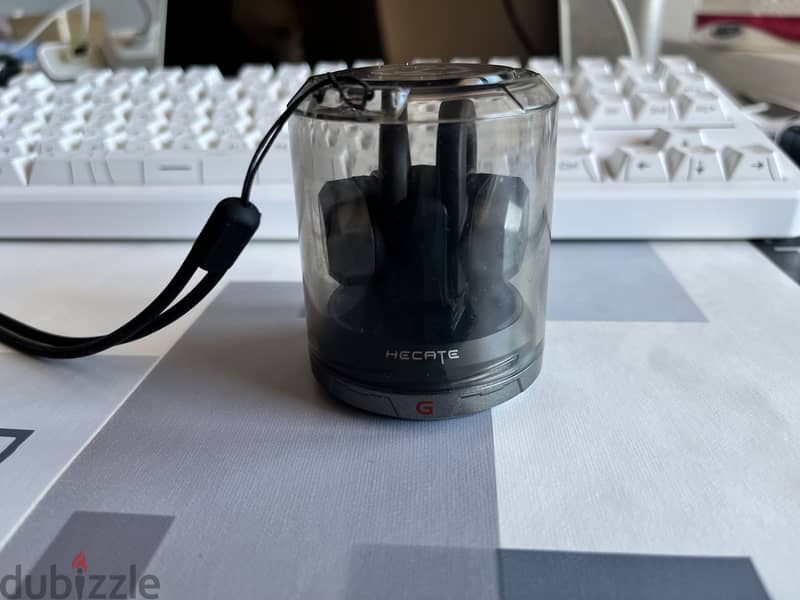 Gaming ear-hook Bluetooth headphones 8