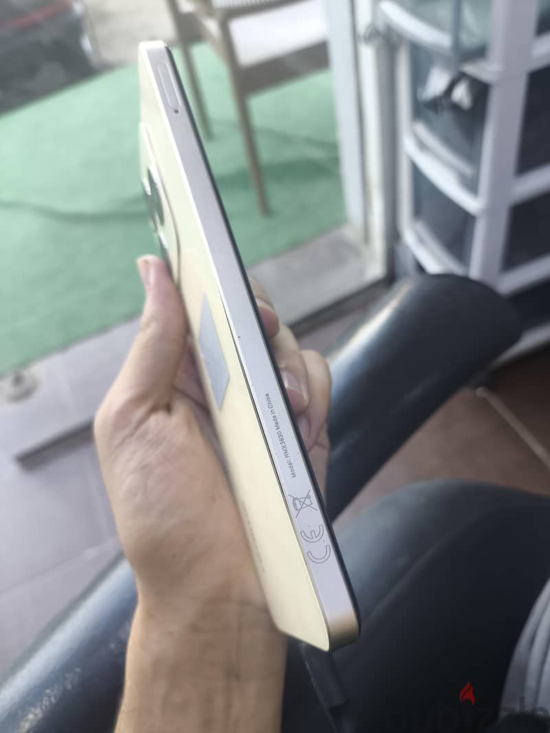 ريلمى سى 61 1