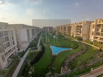 Biggest apartment 250m with ACs rent Fifth Square Marasem New Cairo
