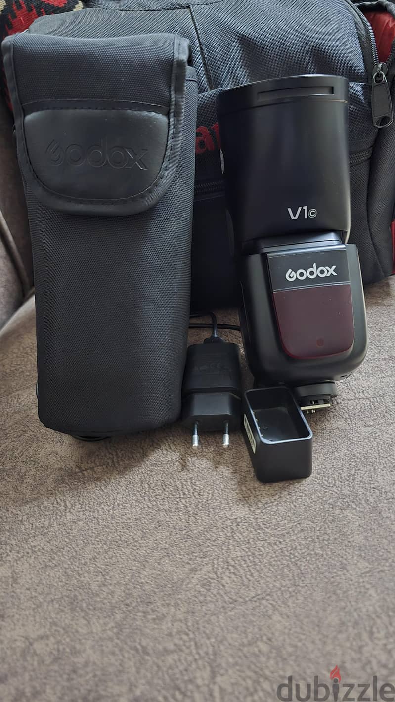 Canon 800D With accessories 4