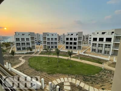 فاميلي هاوس جاهز للاستلام الفوري للبيع في هايد بارك التجمع الخامس بأقل من سعر الماركت Hyde Park New Cairo
