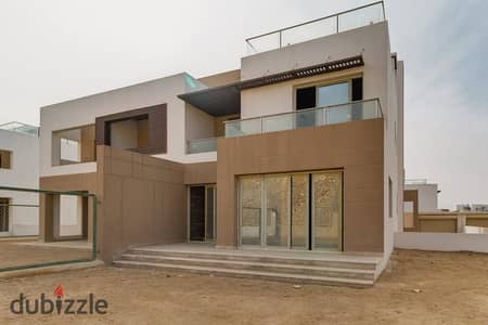 فيلا استلام فوري بكمبوند UpVille لوكيشن مميز
