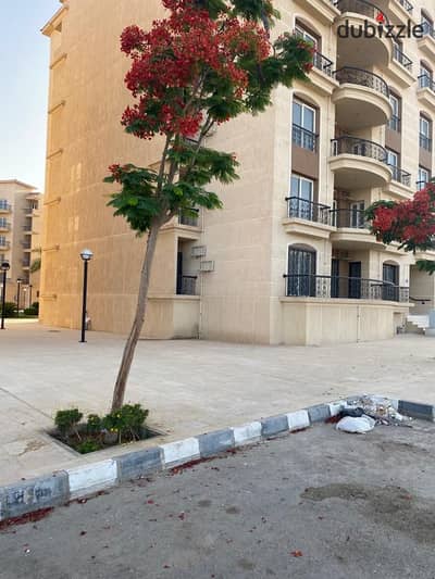 Apartment for rent under the new law, completely unfurnished, in Al Rehab City, Phase 7, ground floor with a private garden and a garden view.