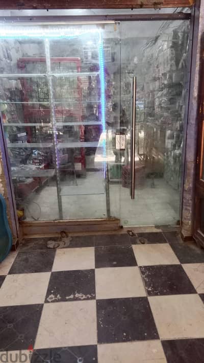 زجاج سكوريت مستعمل
