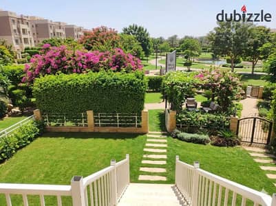 شقة ارضي بجاردن امام الــ CLUBHOUSE في كمبوند يربط بين مدينة المستقبل و القاهرة الجديدة بجانب بريفادو مدينتي ودقائق من التجمع الخامس و ماونتن فيو