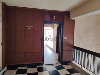 شقة للبيع في مساكن الظباط بمصطفي كامل