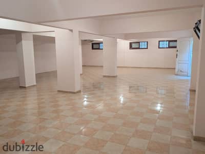 A distinctive warehouse for rent in a strategic location - Al-Yasmeen Villas next to Al-Rehab - Northern Tas'in - Al-Kababji Palace If you are looking for a large area in a vital location close to the most important axes and commercial areas, you have a very special opportunity basement 220m super lux spacious and suitable for storage