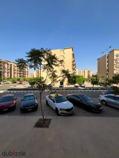 الصور ارشيفيه شقه للايجار قانون جديد فاضه خالص بدون عفش في مدينة الرحاب في المرحله السابعه الجديده طابق ارضي بحديقه خاصه فيوو علي جاردن