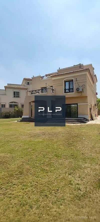 Twin house villa 445 sqm at a snapshot price ultra super luxury finishing ready to move in special location for sale in the Grand Residence Compound