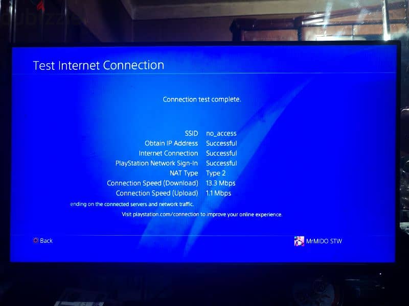 ps4 1TB| 2 controllers +batman cd game 7