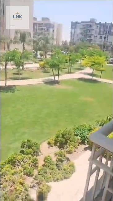 شقة 3 غرف علي جاردن بحري في مدينتي B12