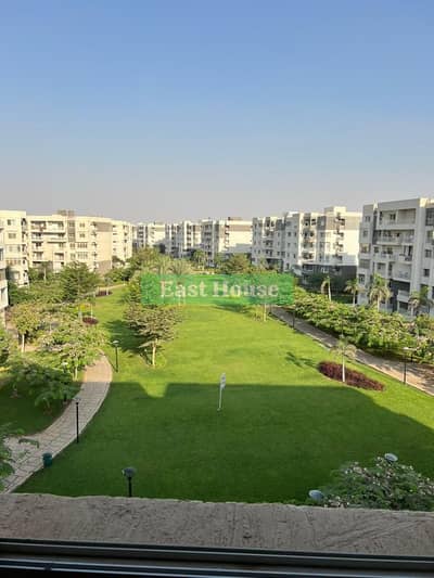 Apartment with an area of ​​200m² for rent, legally registered, in the prestigious B10 phase of Madinaty.