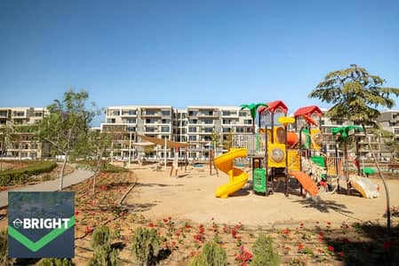 للبيع في Palm Hills، تاون هاوس Middle بمساحة أرض مميزة وامتداد إضافي في الـPenthouse والـRoof، مناسب للي عايز بيت بمساحة