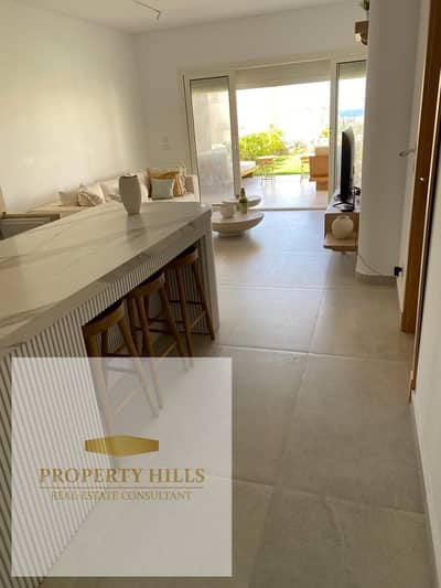 Chalet resale from owner hacienda white withe private garden
