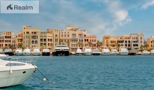 تشطيب كامل بفيو على لاجون مفتوح من البحر فى قلب الجونة