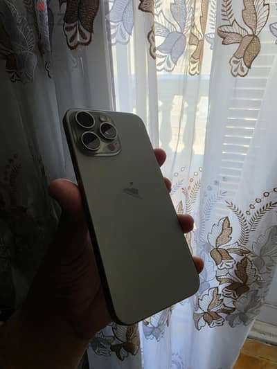 Apple - iPhone 15 Pro Max