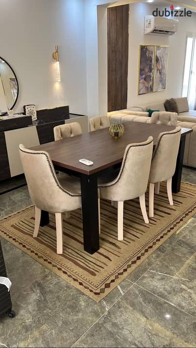 Hot Deal | Corner Apartment in Hyde Park Hot Deal | Corner Apartment in Hyde Park
