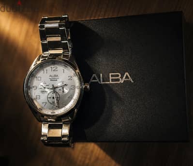 ساعة Alba