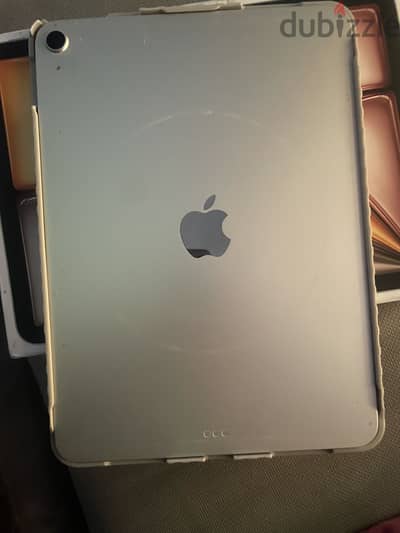Ipad air 11inch M3 كسر زيرو