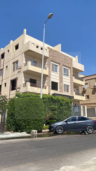 Roof apartment in Sheikh Zayed, seventh district