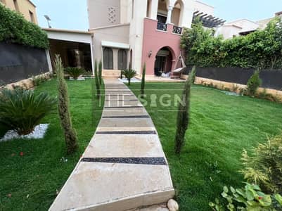 توين هاوس للايجار كمبوند ميفيـــدا ,