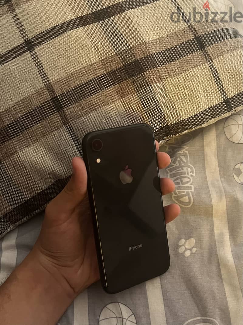 Apple - iPhone XR 1