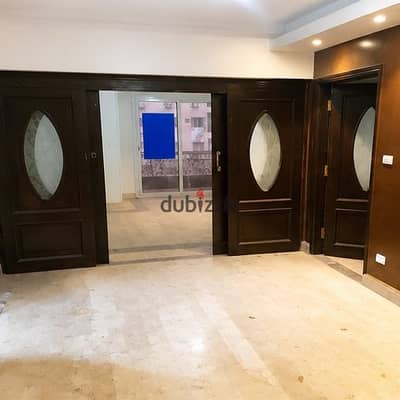 شقة للبيع في كمبوند  أشجار دارنا  -على دائري المعادى – فيو مفتوح على الجاردن