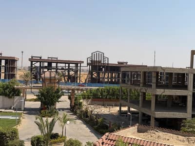 Villa fully finished super lux One Piece compound ready to move New Cairo direct on 90 street