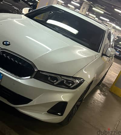 BMW 320i 2024 Luxury