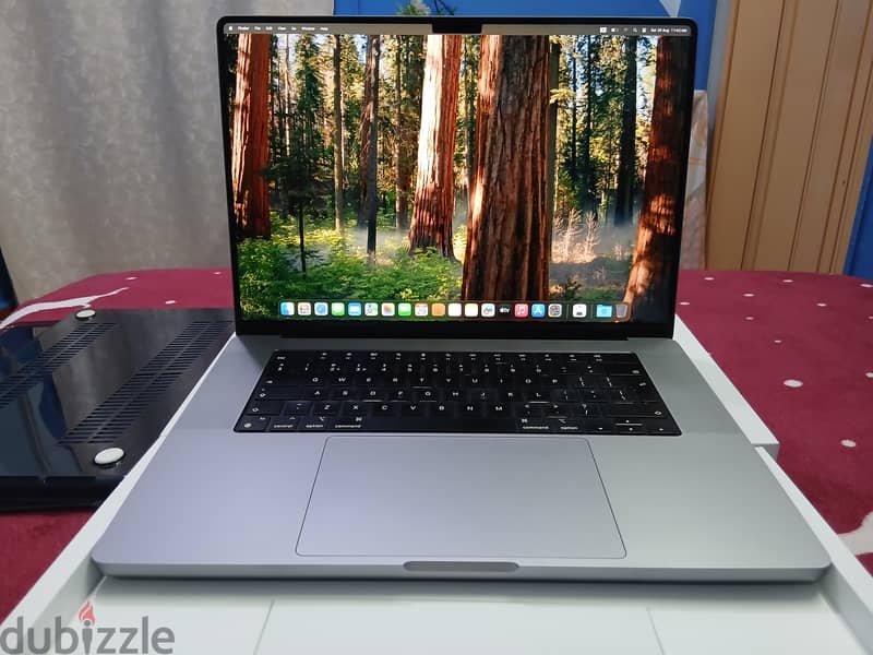 MacBook Pro M2 pro 16 inch 5