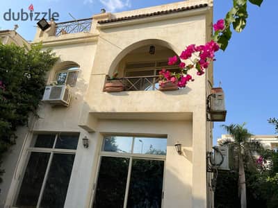 Twin house villa for sale in Hadayek El Mohandeseen Compound – Sheikh Zayed  A very prime location within the compound, ideal for both living and inve