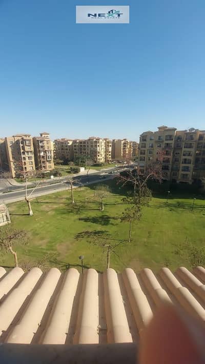 For rent in Madinaty, a new law apartment of 135 square meters in B1, in a very prime location, steps away from services and next to South Park, fifth