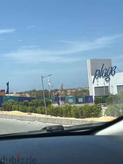 للبيع من المالك في plage صف اول على البحيره مباشره ٣٠٣ متر
