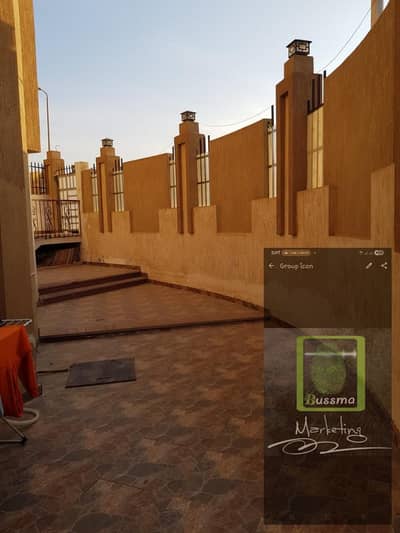 للايجار دوبلكس ٢٢٠م بالمطبخ والتكيفات الشيخ زايد بسعر منيز بجوار مزار مول