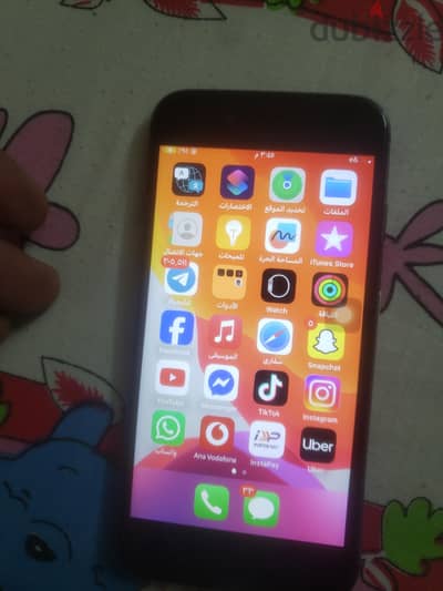 آبل - آيفون 8