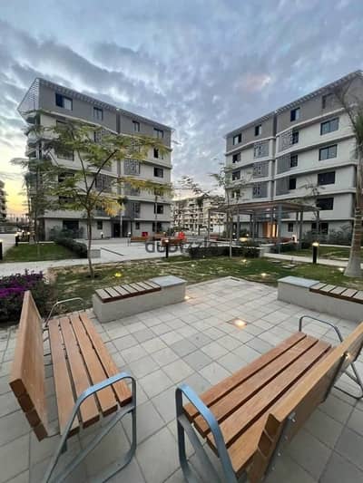 Fully Finished Apartment for Sale in Badya Palm Hills – Ready to Move   Prime corner location with a beautiful villas view